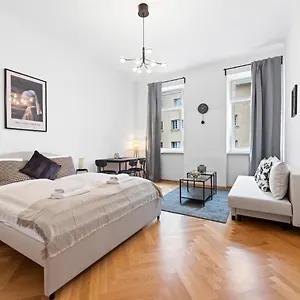 cozy-apartments-in-16th-district.vienna-besthotels.com/