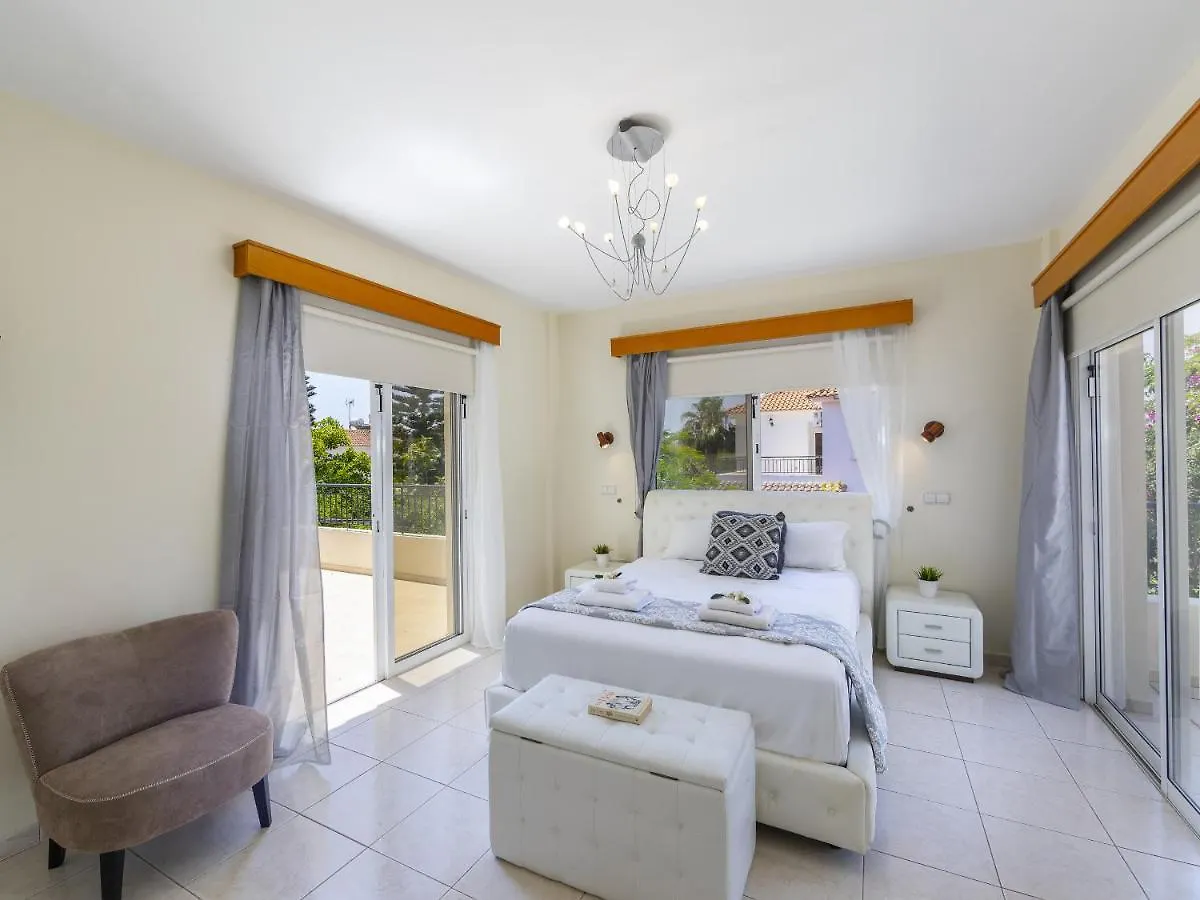 Meneou Seaside Mansion 7 Villa Larnaca